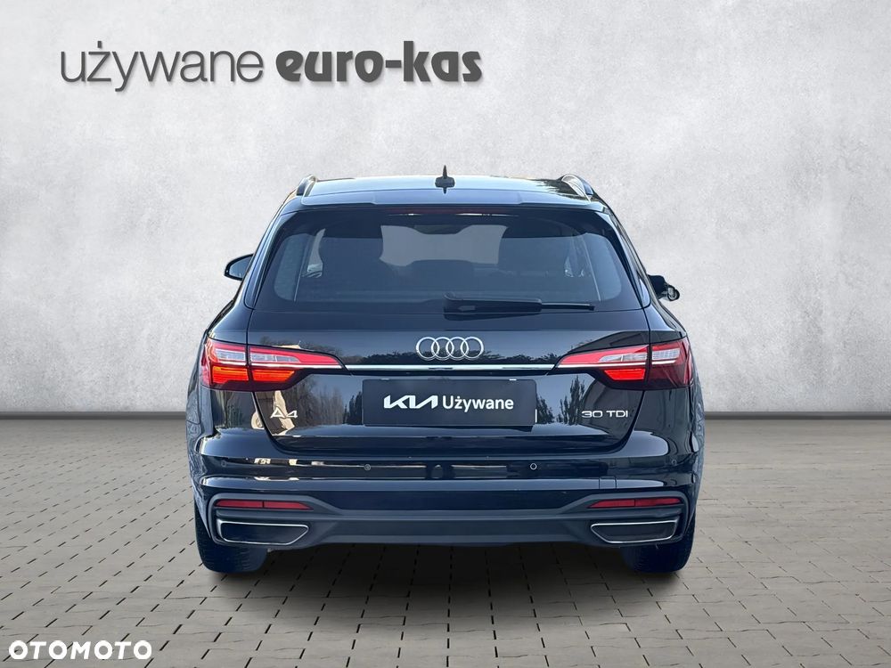 Audi A4 Avant 2.0 TDI S tronic - 4