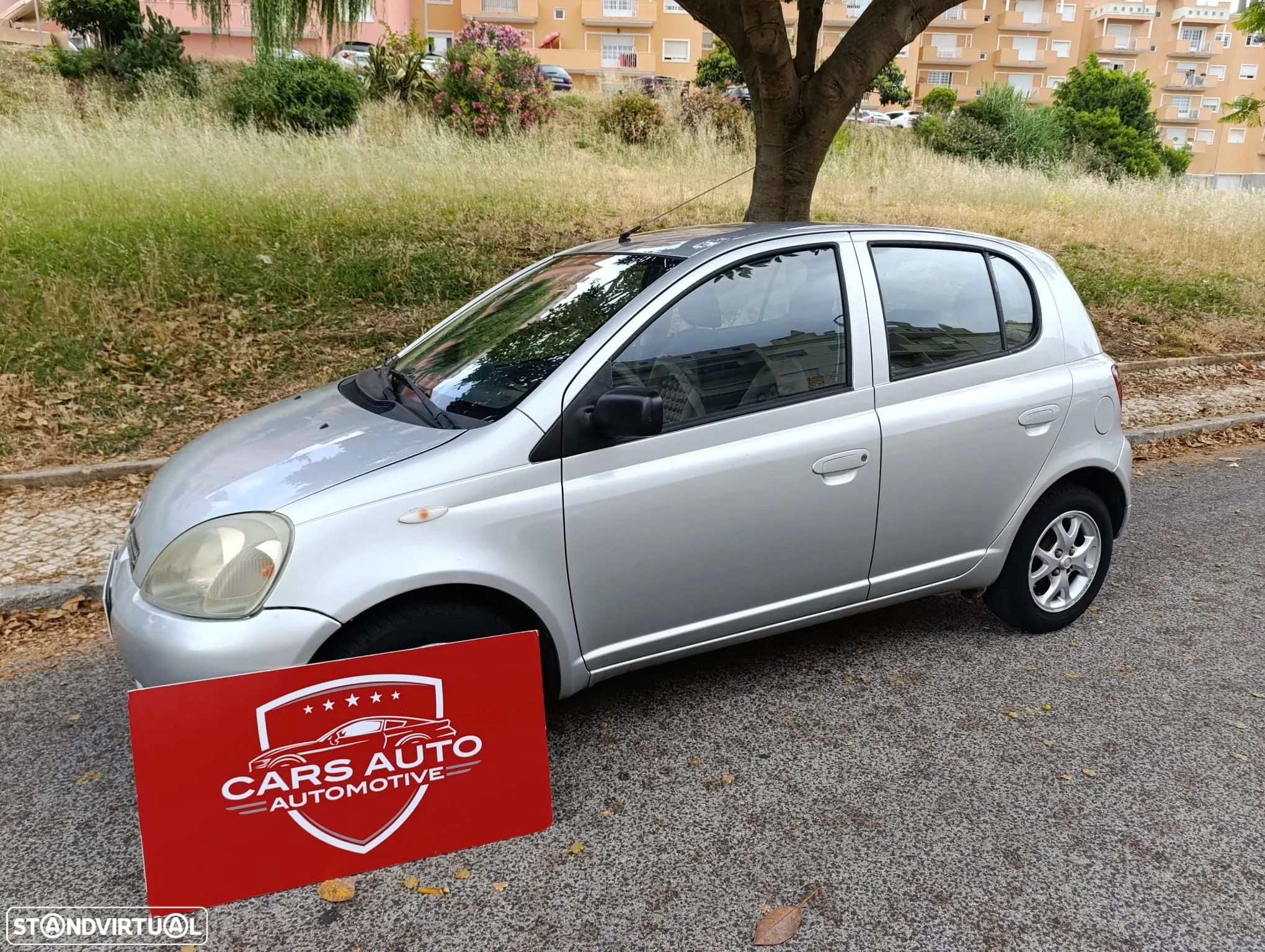 Toyota Yaris 1.0 Sol - 1