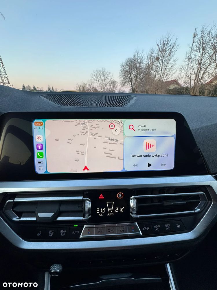 BMW Seria 3 320d Sport Line - 23