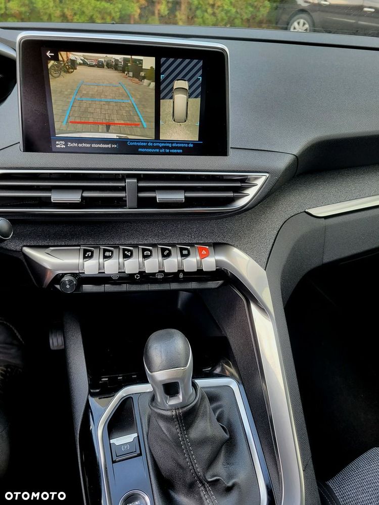 Peugeot 5008 - 19