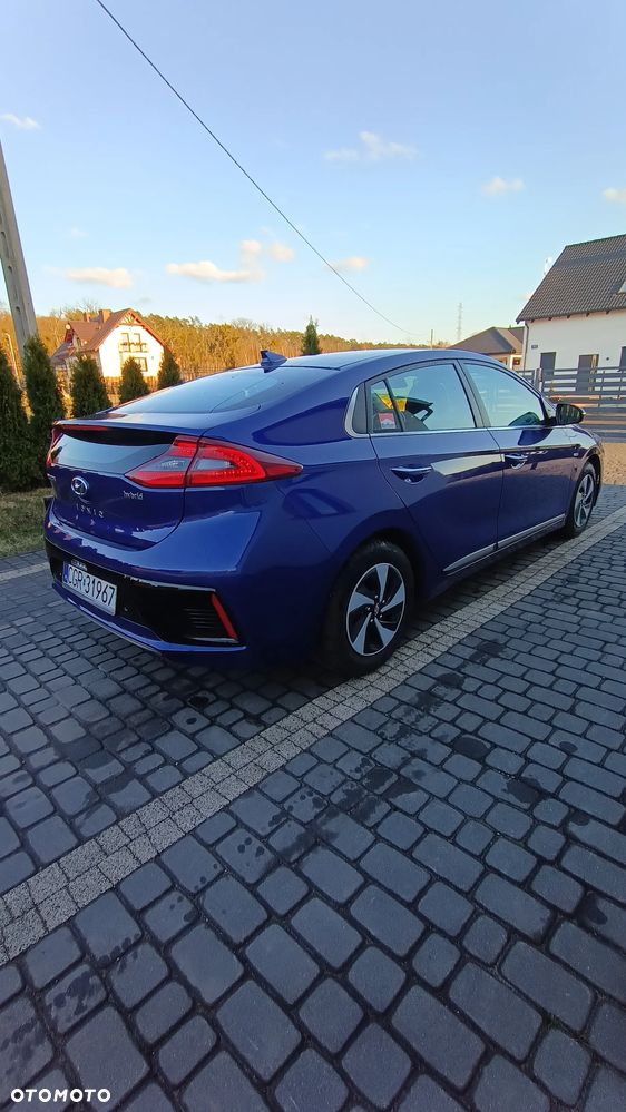 Hyundai IONIQ 1.6 GDI Premium - 6
