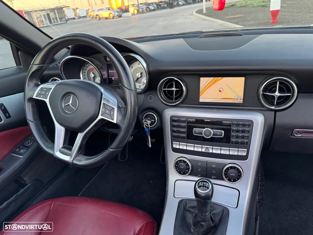 Mercedes-Benz SLK 250 CDI (BlueEFFICIENCY) - 11