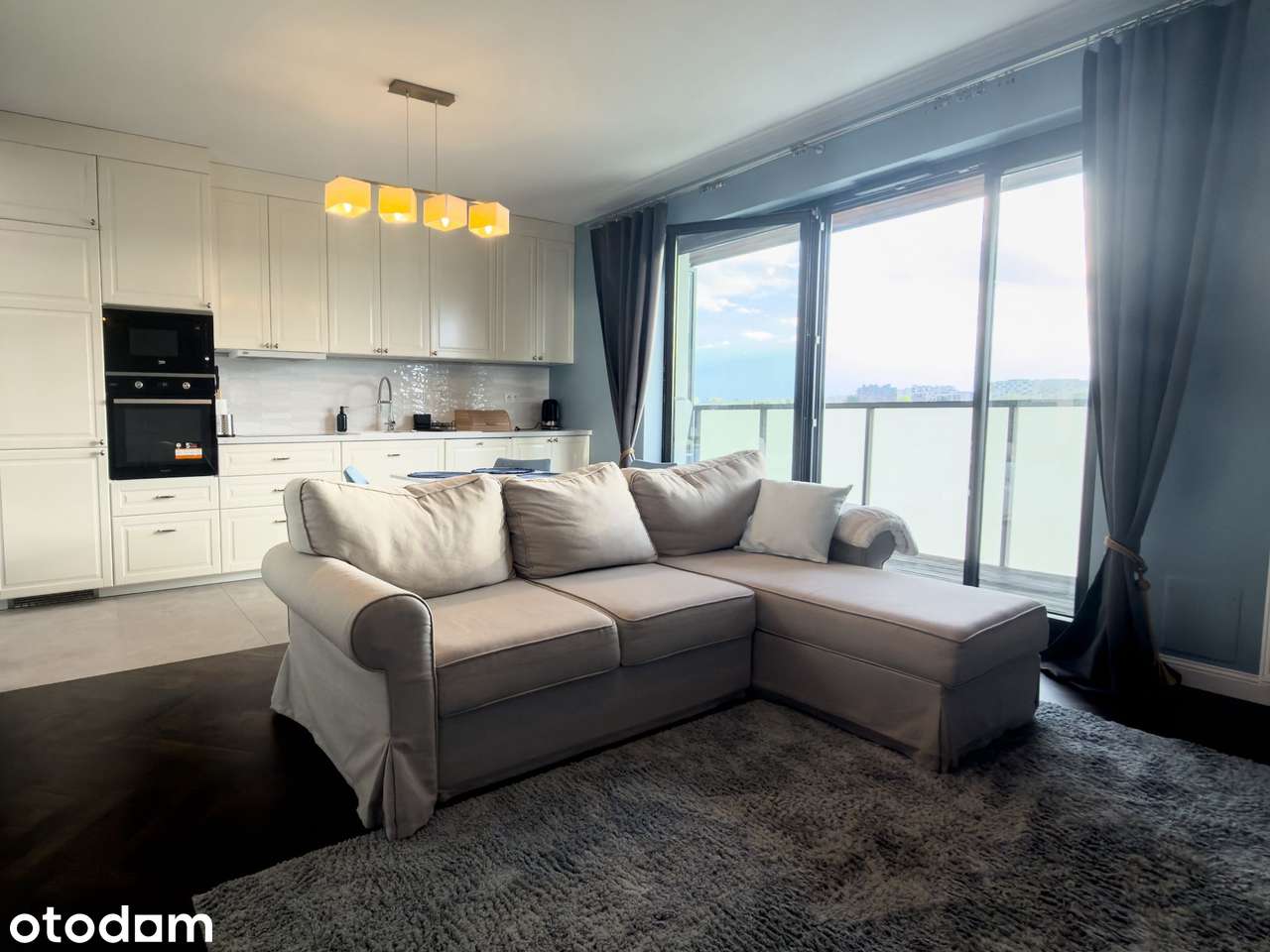 Cichy apartament z panoramicznym widokiem na Warszawę