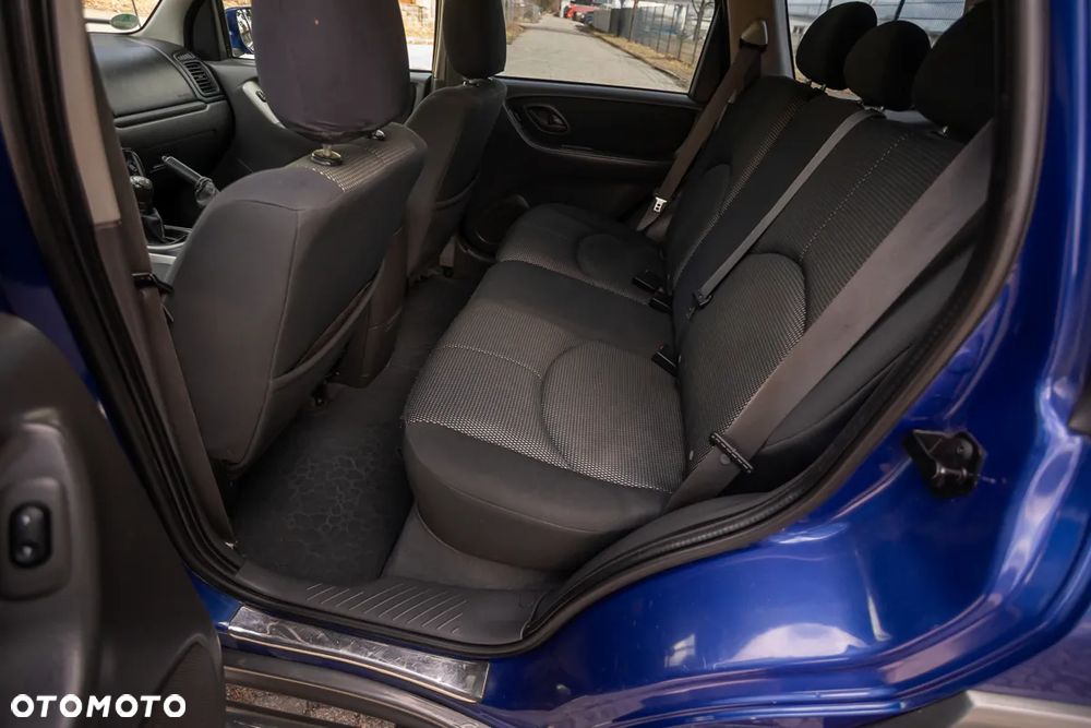 Mazda Tribute 4x4 Adventure Comfort - 30