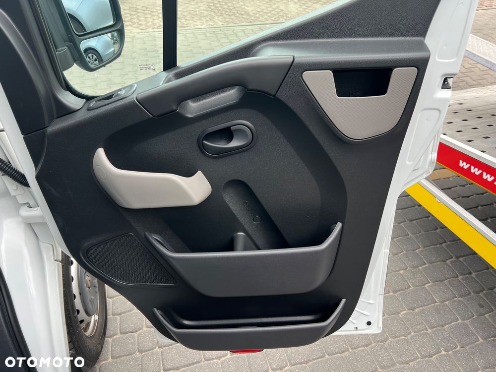 Renault Master - 33