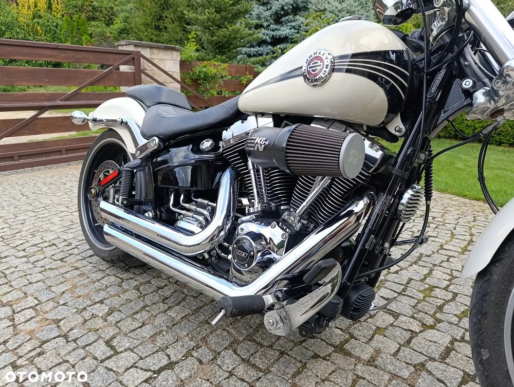 Harley-Davidson FXSB Breakout - 11