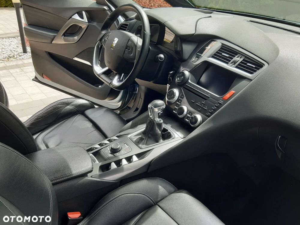 Citroën DS5 2.0 HDi SoChic - 27