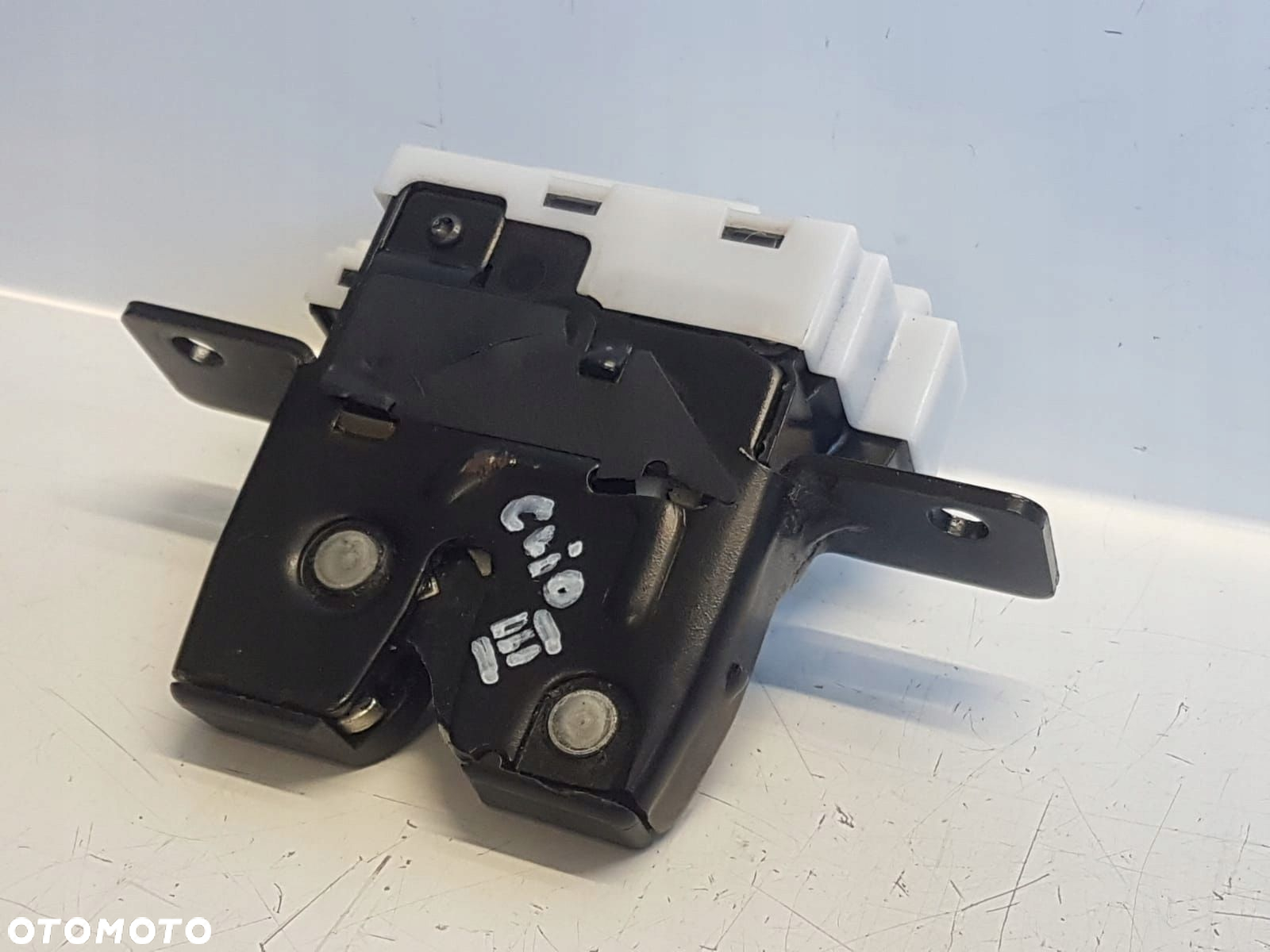RENAULT CLIO III 3 05- ZAMEK KLAPY BAGAŻNIKA 4-PIN - 6