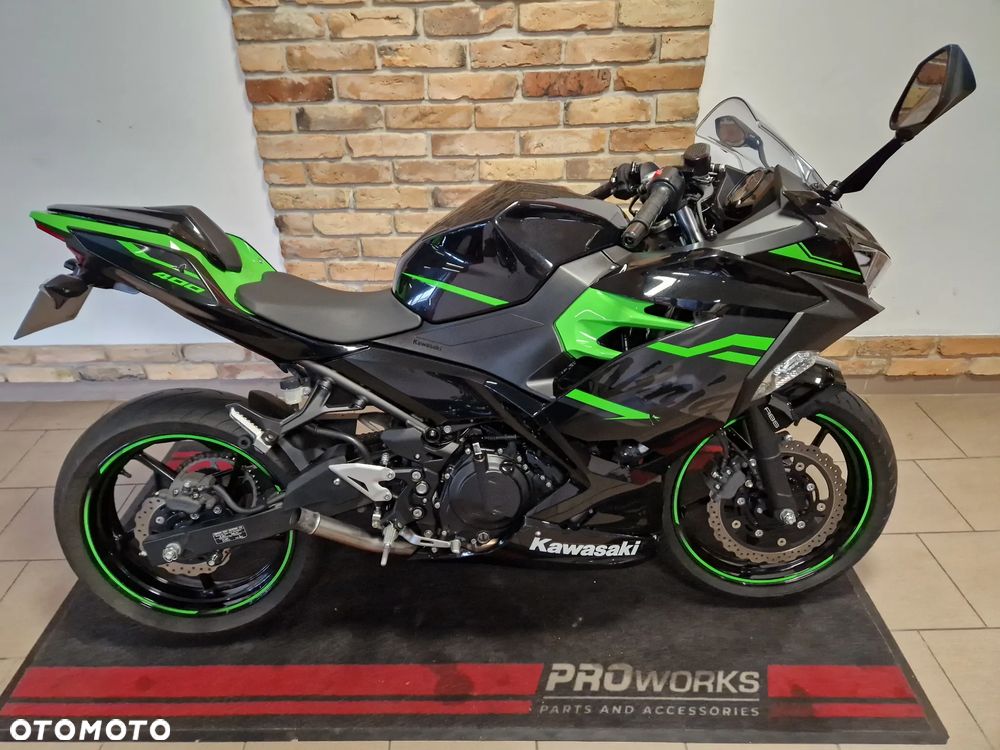 Kawasaki Ninja 400 - 3