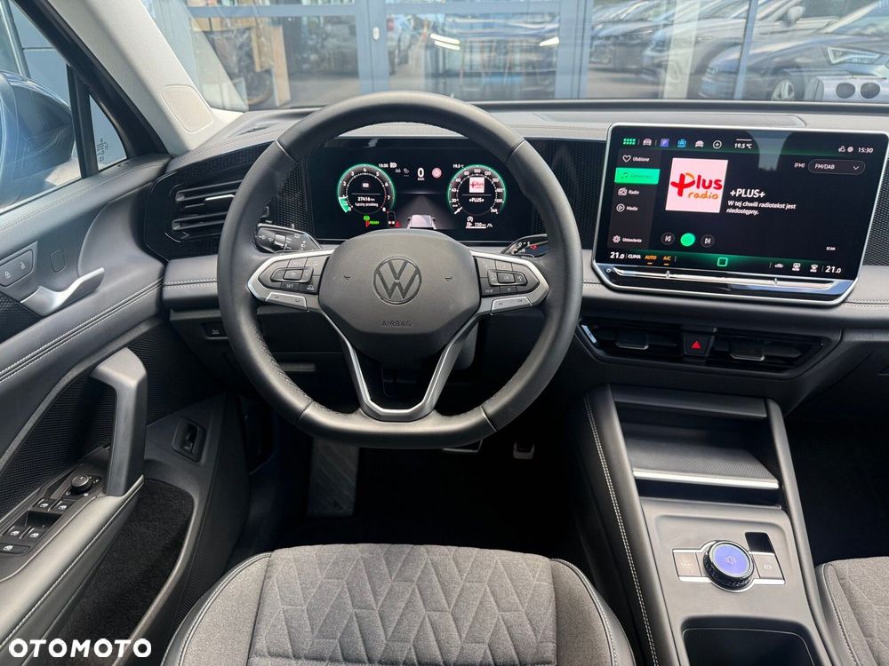 Volkswagen Tiguan - 11