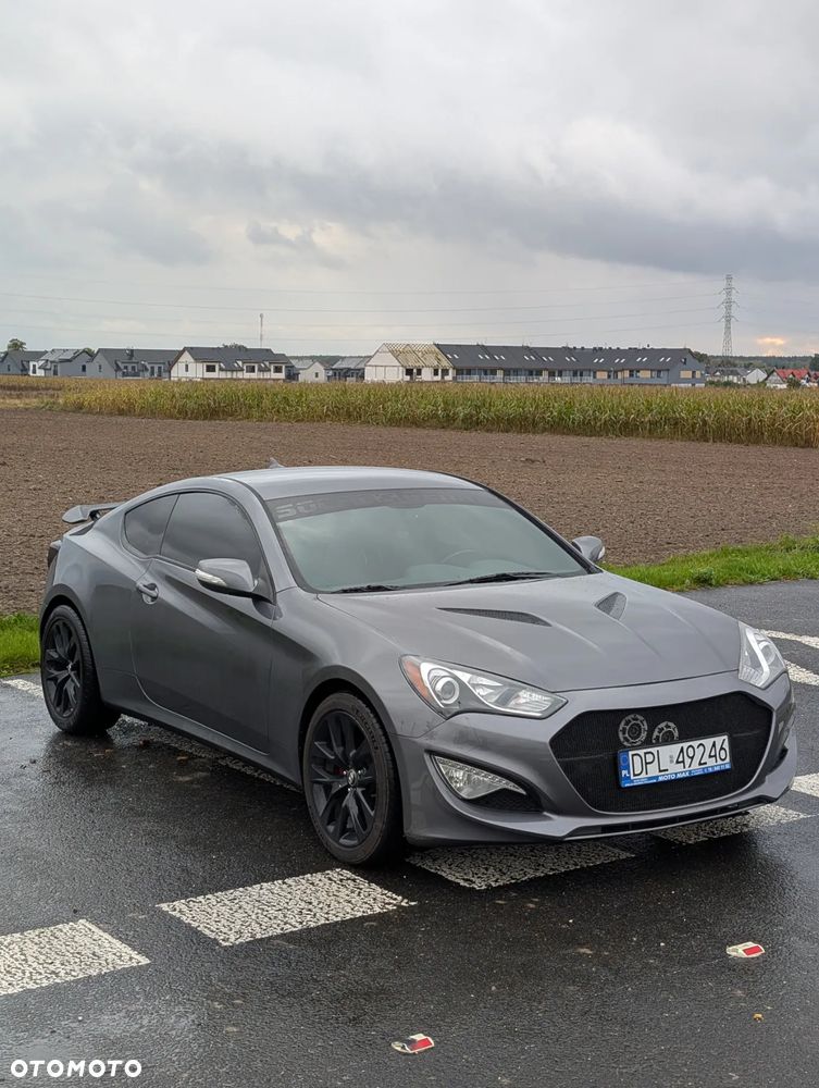 Hyundai Genesis Coupe - 3