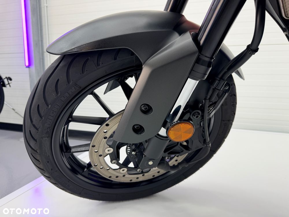 Yamaha MT - 17