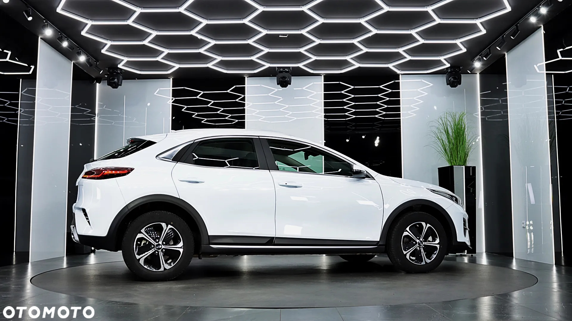 Kia XCeed 1.6 GDI PHEV Business Line DCT - 11