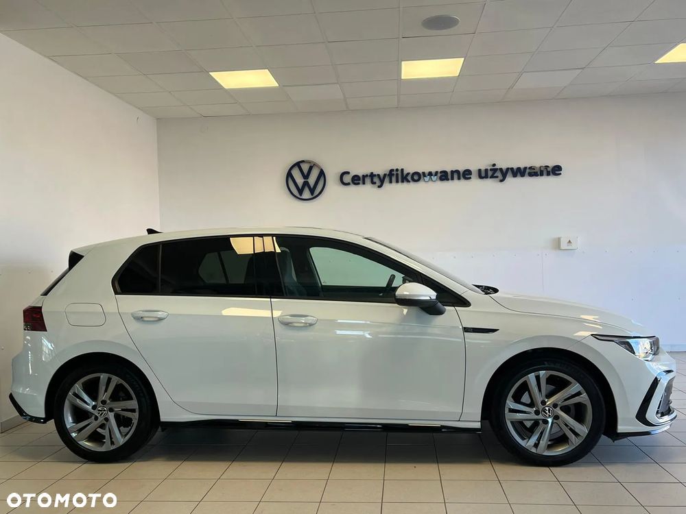 Volkswagen Golf - 8