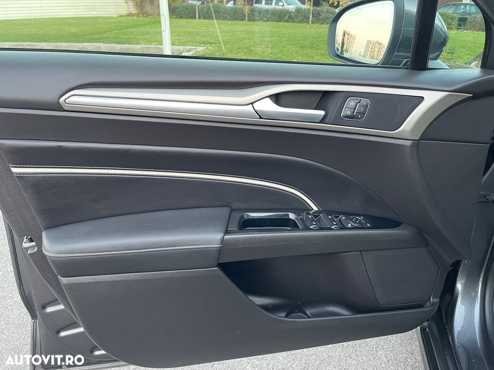 Ford Mondeo Vignale 2.0 TDCi Powershift - 10