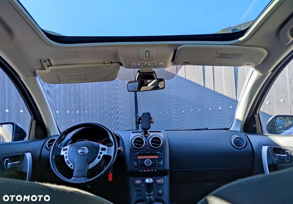 Nissan Qashqai+2 - 23