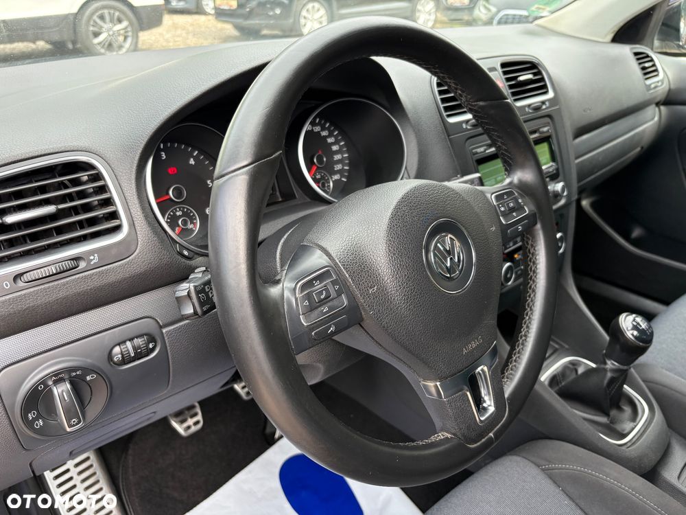 Volkswagen Golf 2.0 TDI DPF Style - 17