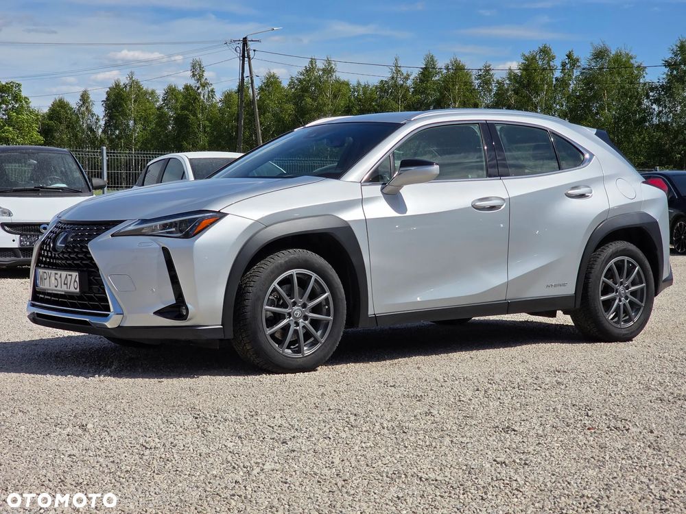 Lexus UX - 31