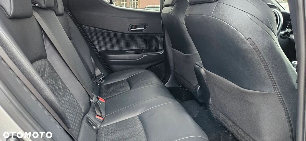 Toyota C-HR 1.8 Hybrid Prestige - 29