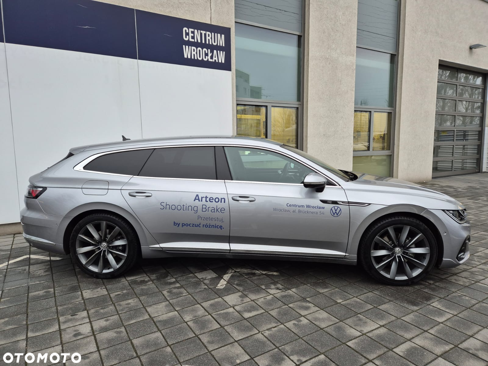 Volkswagen Arteon 2.0 TSI R-Line DSG - 2