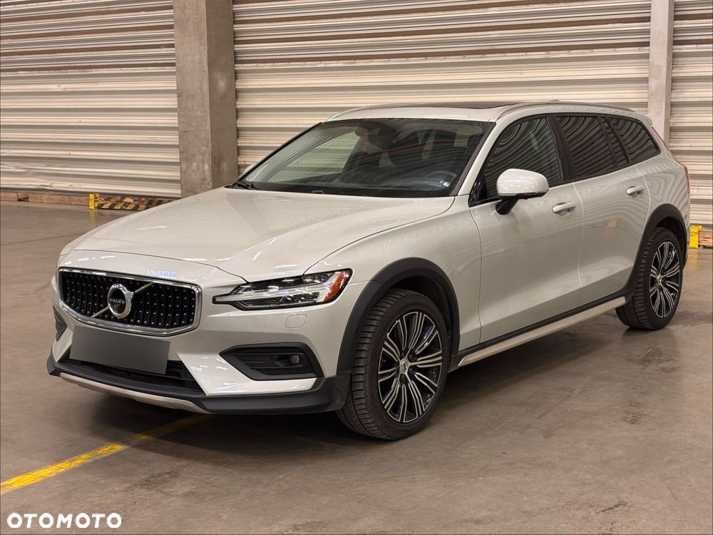 Volvo V60 Cross Country T5 AWD Geartronic - 11