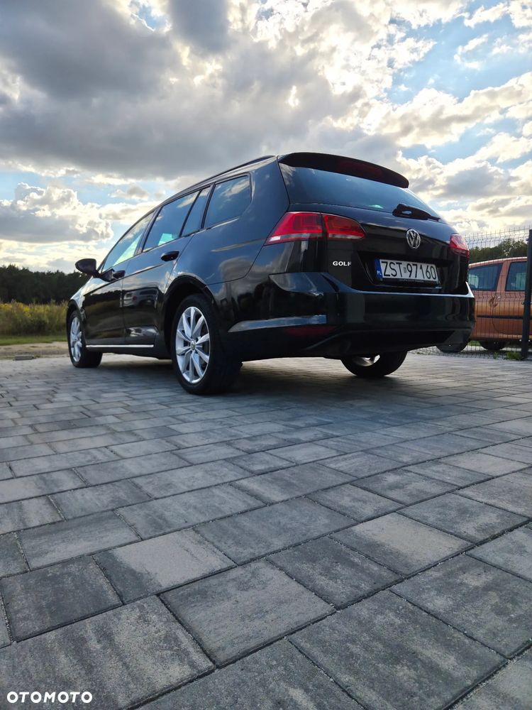 Volkswagen Golf 1.6 TDI Trendline DSG - 17