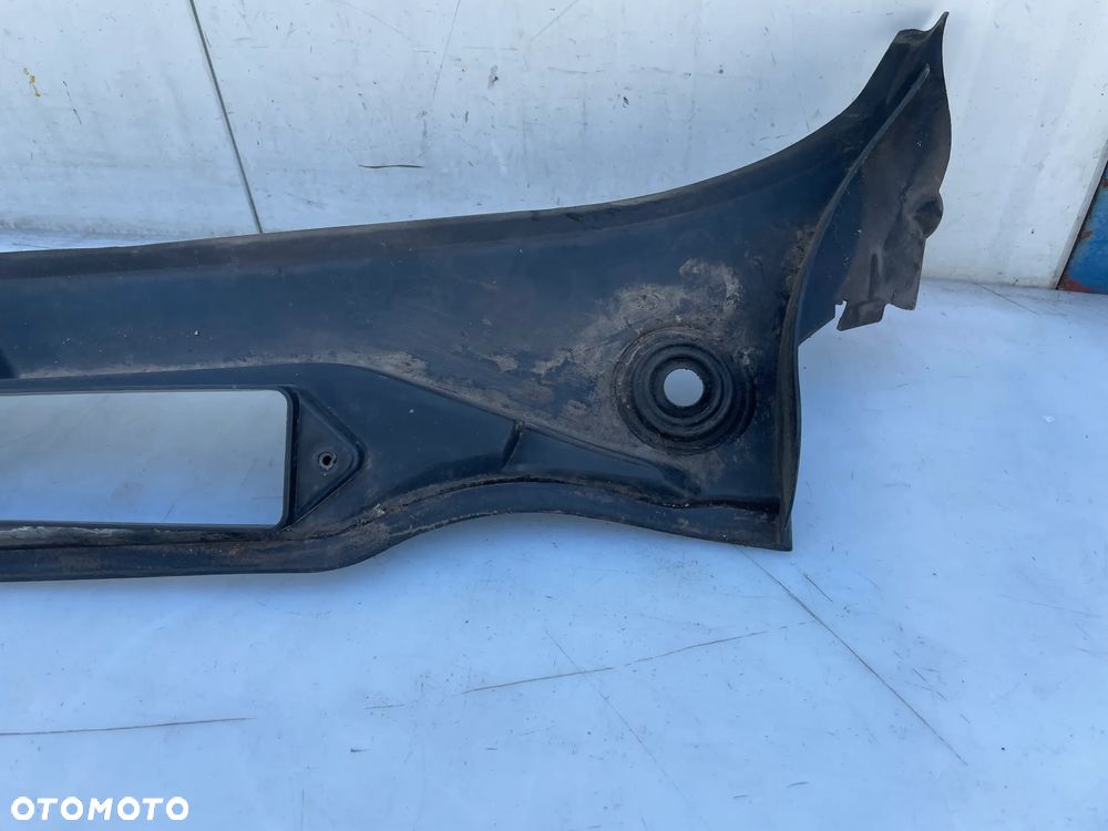PODSZYBIE BMW E90 57550913 - 2