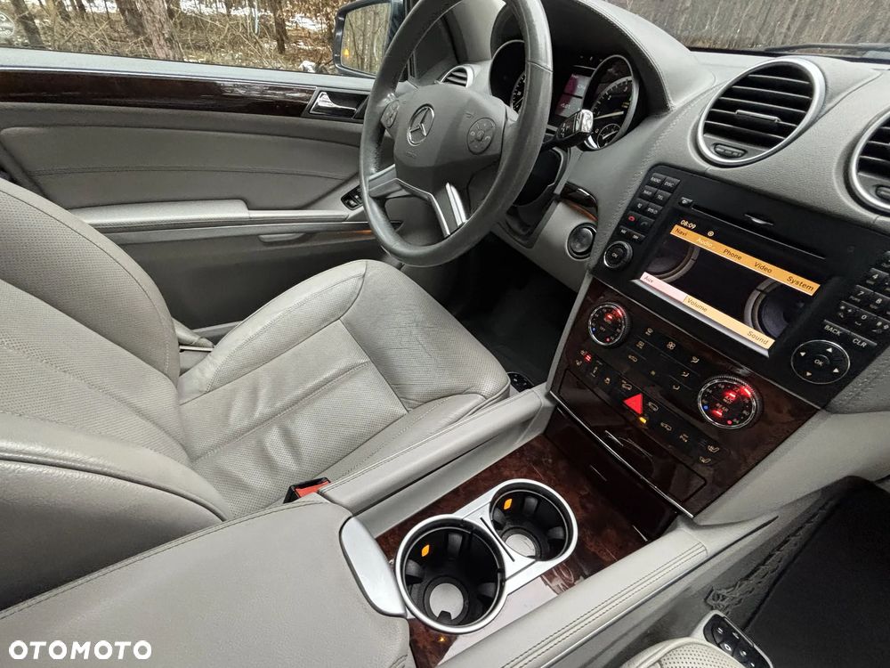 Mercedes-Benz GL ver-500-4matic-7g--tronic - 25