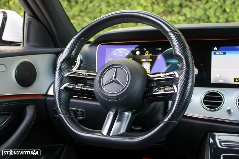 Mercedes-Benz E 300 de AMG Line - 18