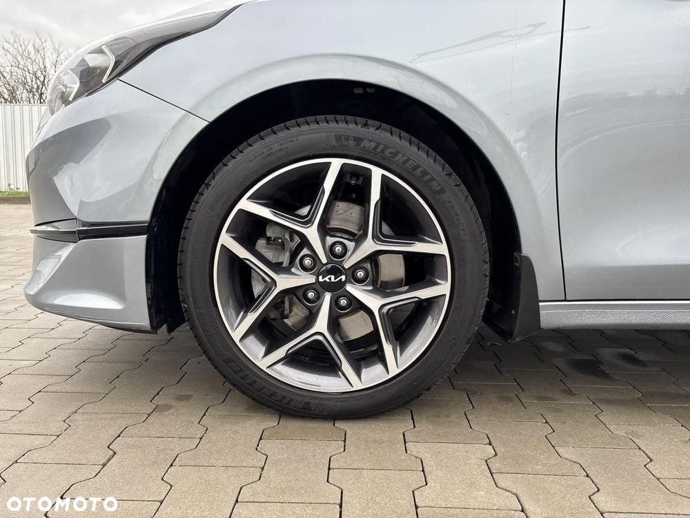 Kia Ceed 1.5 T-GDI Tribute DCT - 18