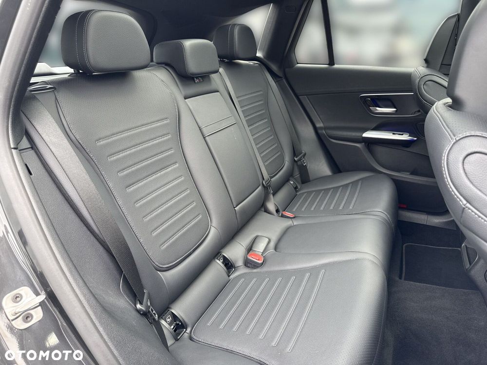 Mercedes-Benz GLC - 23