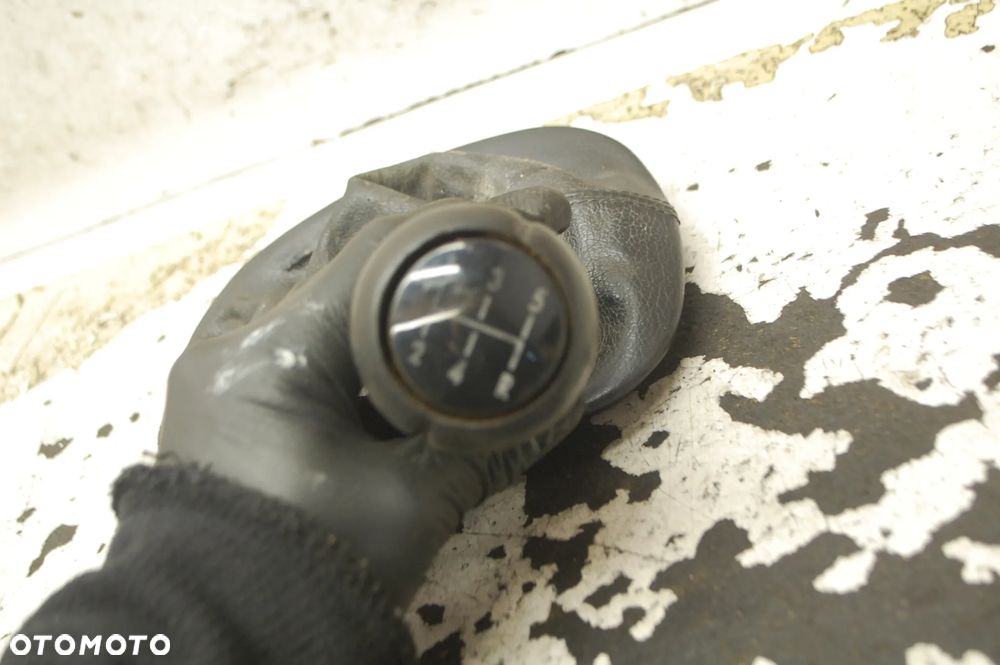 MIESZEK GAŁKA ZMIANY BIEGÓW VW GOLF IV BORA PASSAT B5 - 28