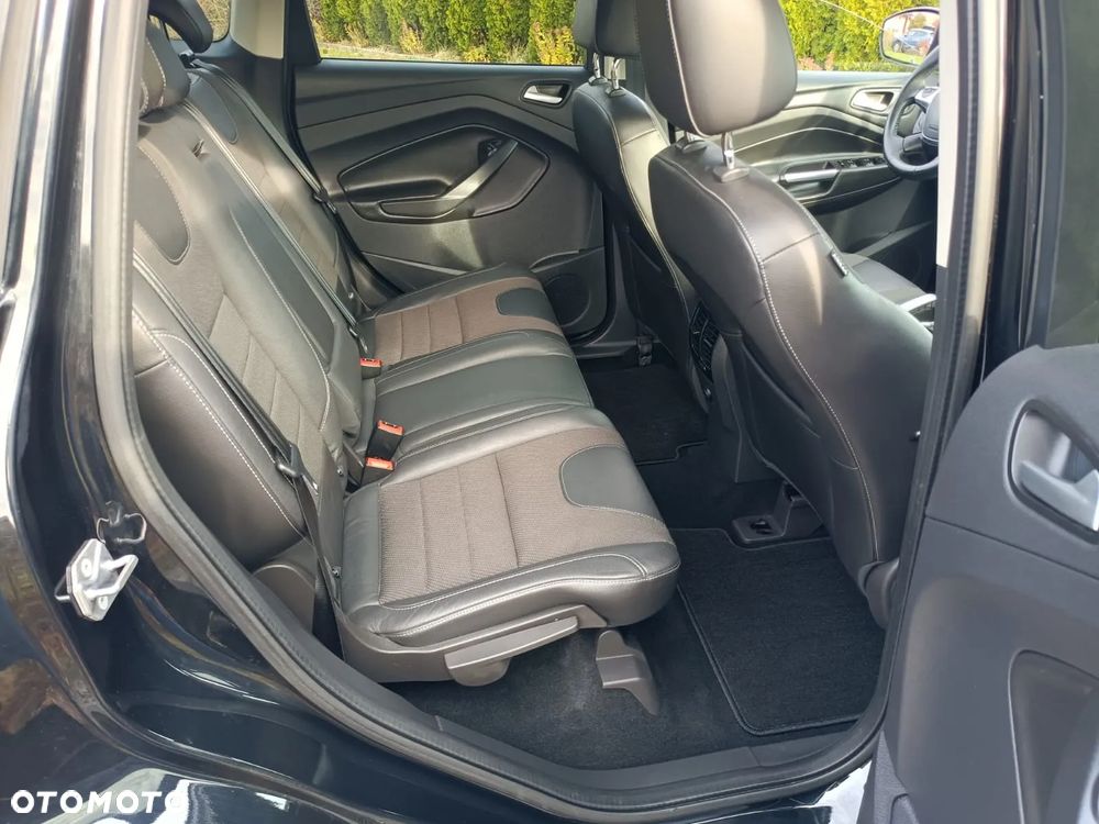 Ford Kuga 2.0 TDCi 2x4 Titanium - 20