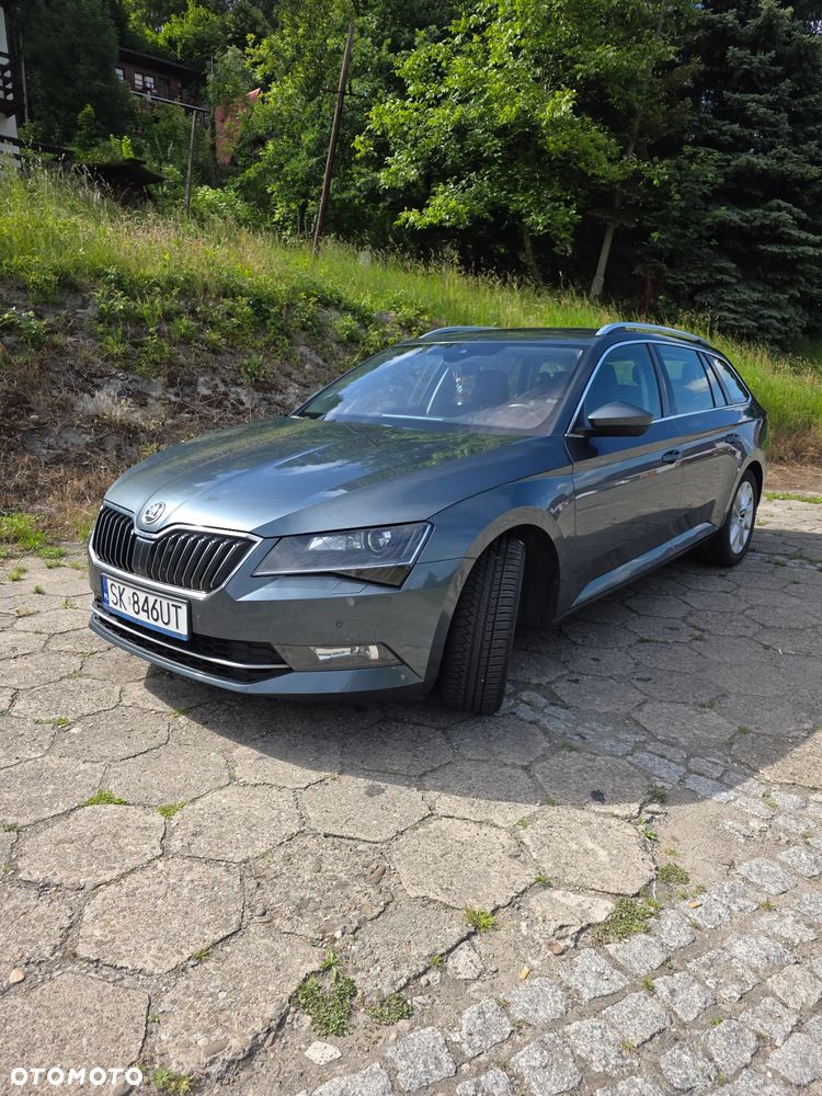 Skoda Superb 2.0 TDI Style DSG - 2