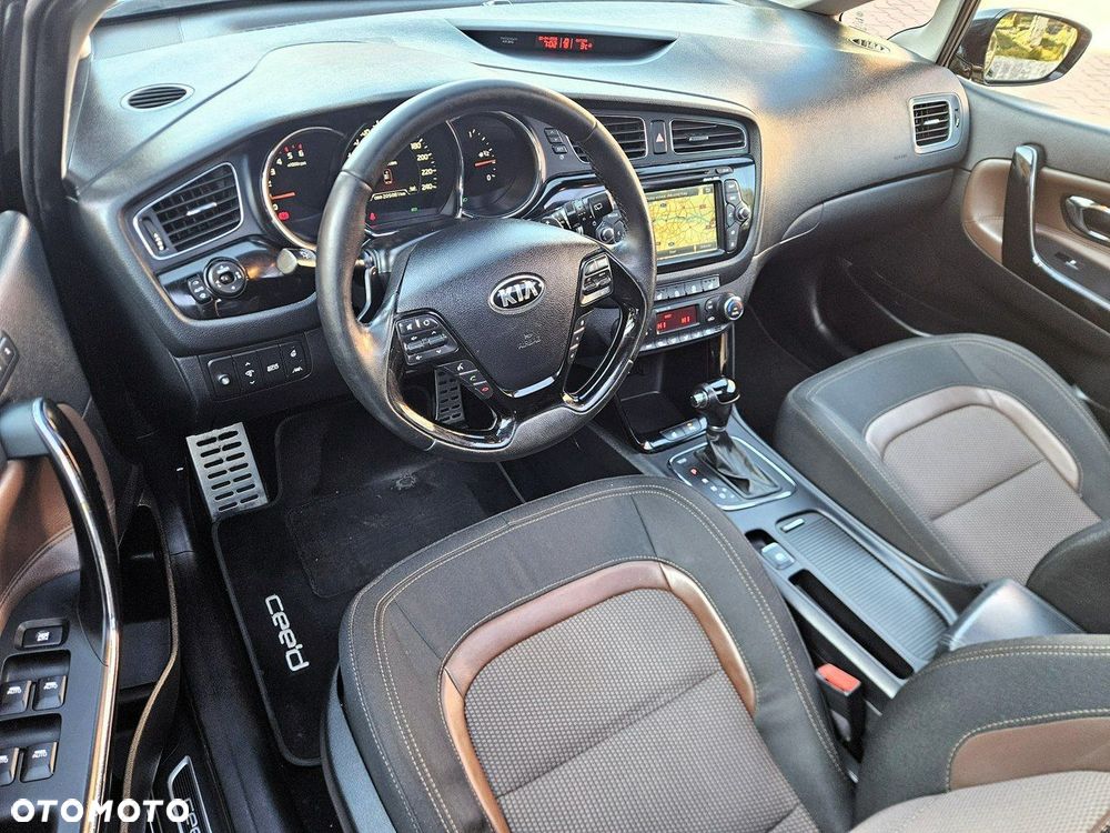 Kia Ceed 1.6 CRDi 128 Platinum Edition - 15