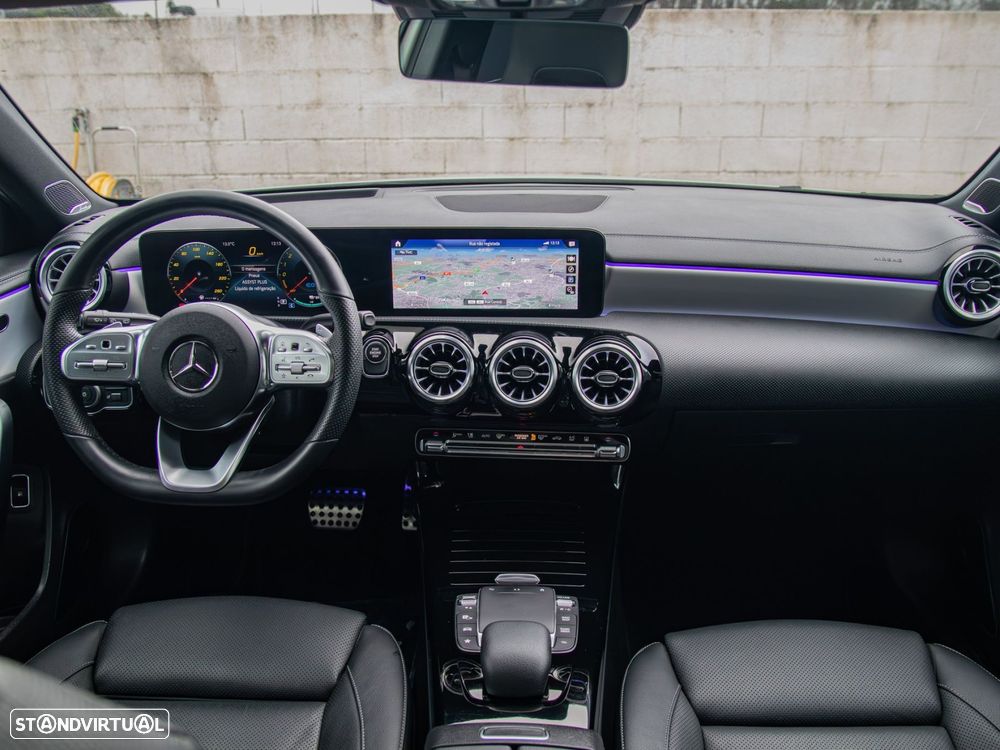 Mercedes-Benz A 250 e 8G-DCT AMG Line - 25