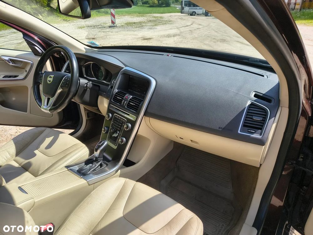 Volvo XC 60 T6 AWD Edition Pro - 13