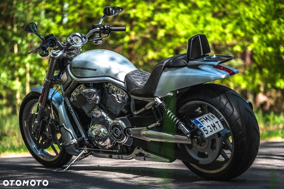Harley-Davidson V-Rod Muscle - 5