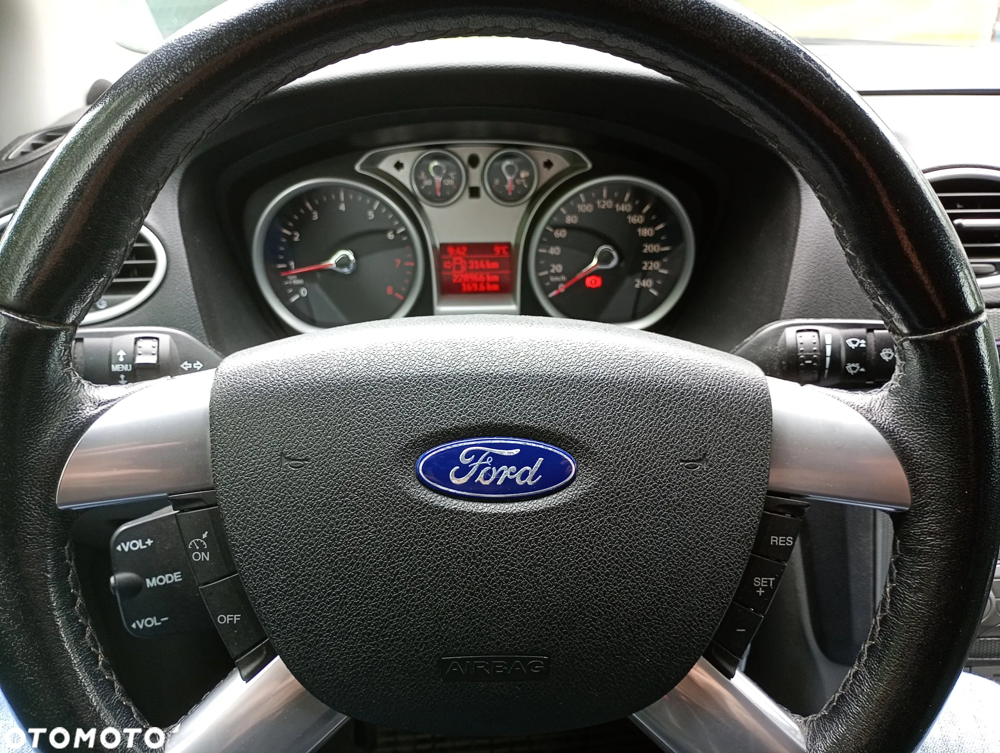 Ford Focus - 8