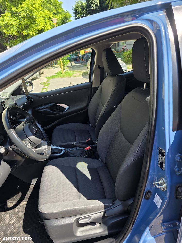 Toyota Yaris - 10