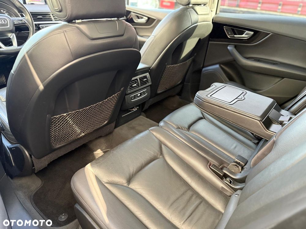 Audi Q7 3.0 TFSI Quattro Tiptronic - 13