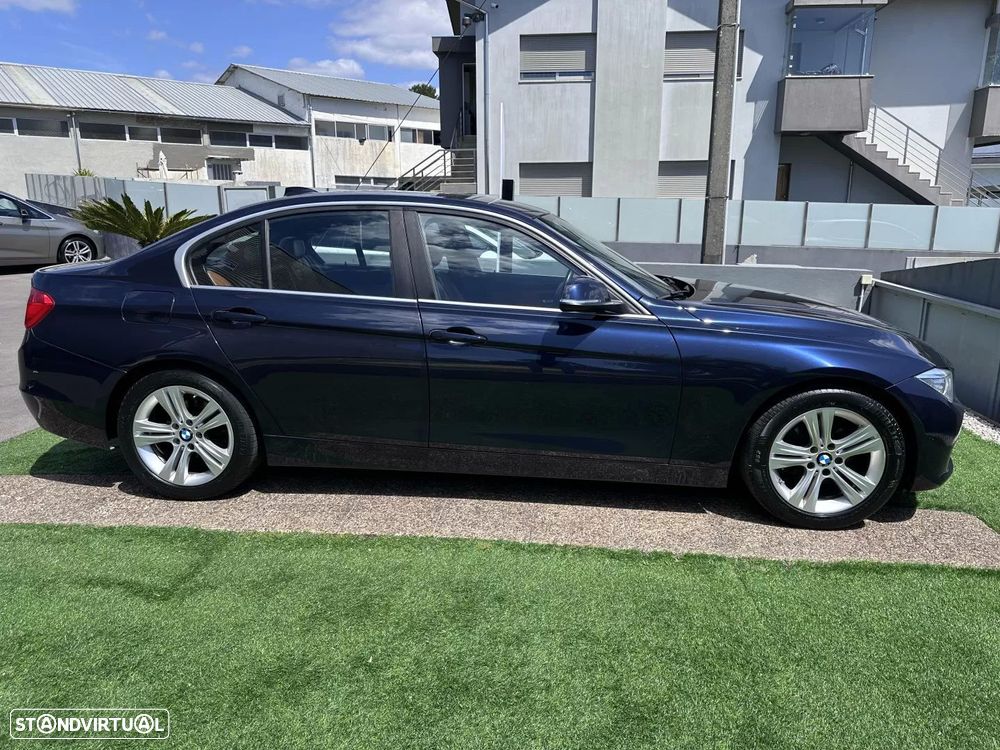 BMW 320 d Luxury Line - 16