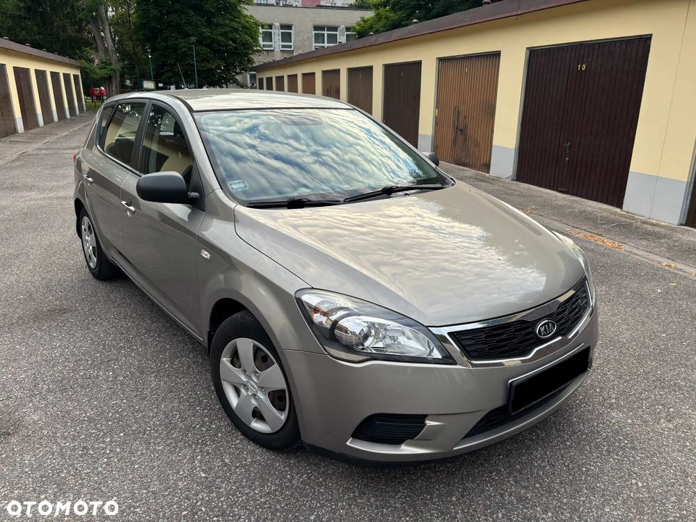 Kia Ceed - 2