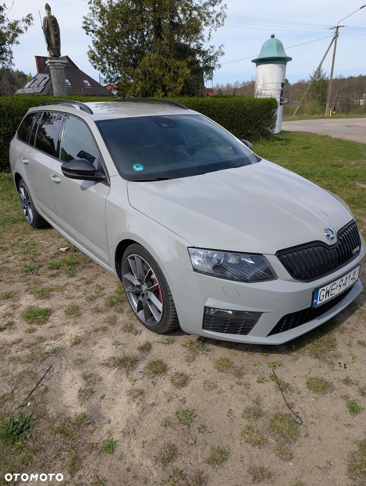Skoda Octavia 2.0 TDI RS DSG - 2
