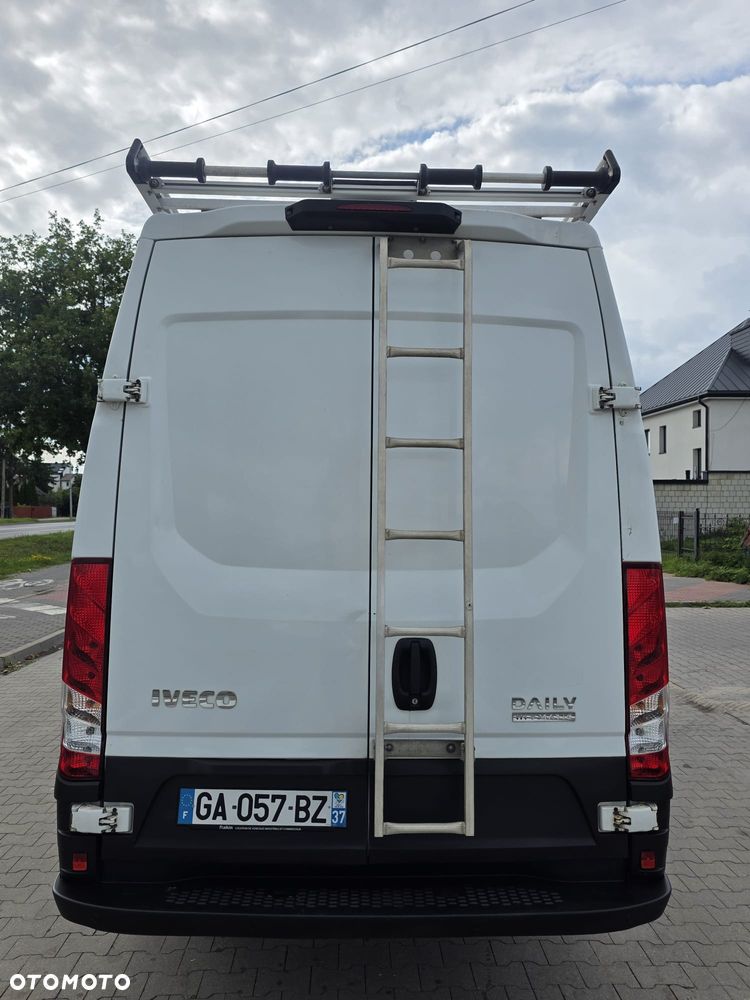 Iveco 35c18 - 7