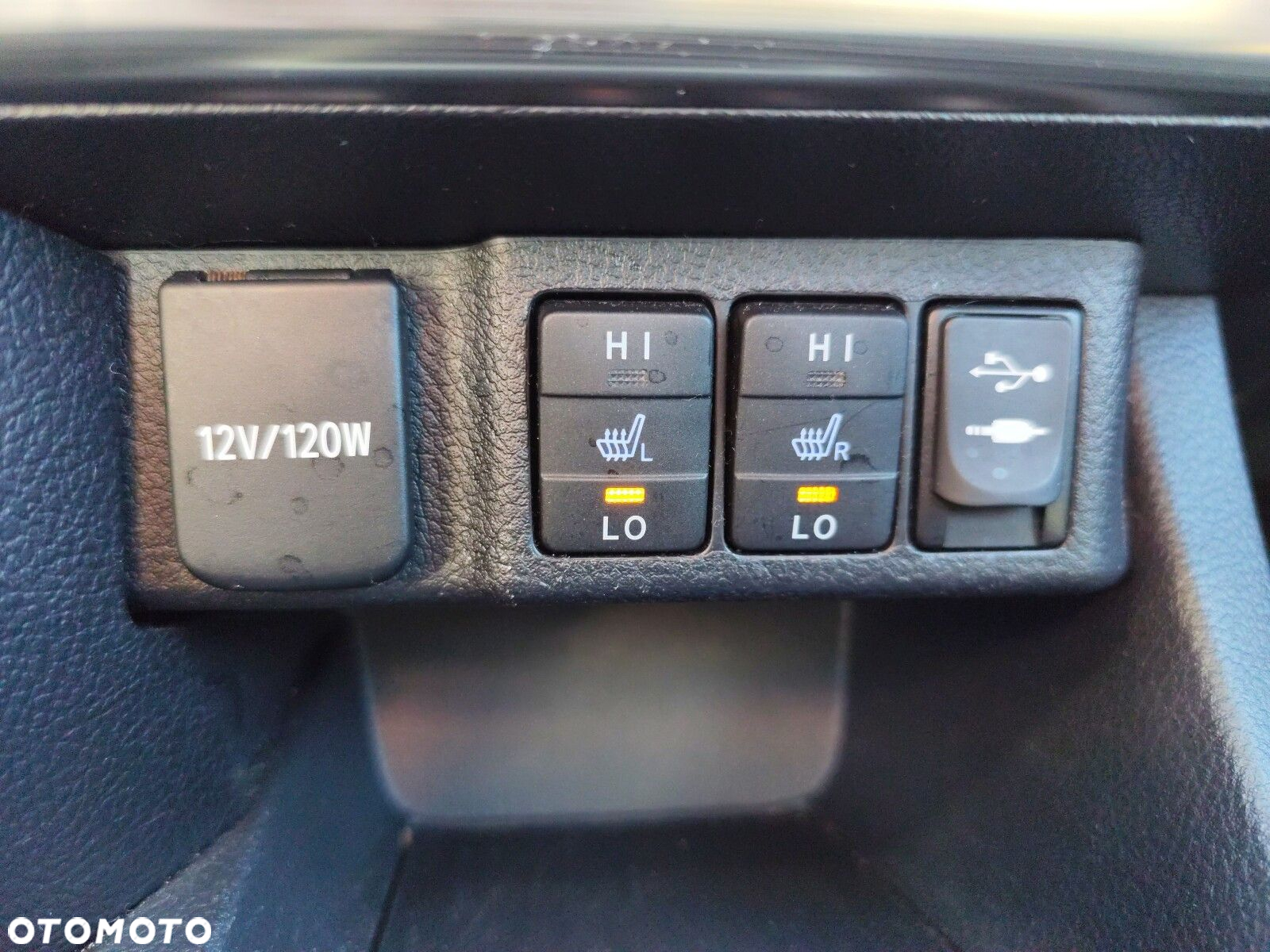 Toyota Auris - 25