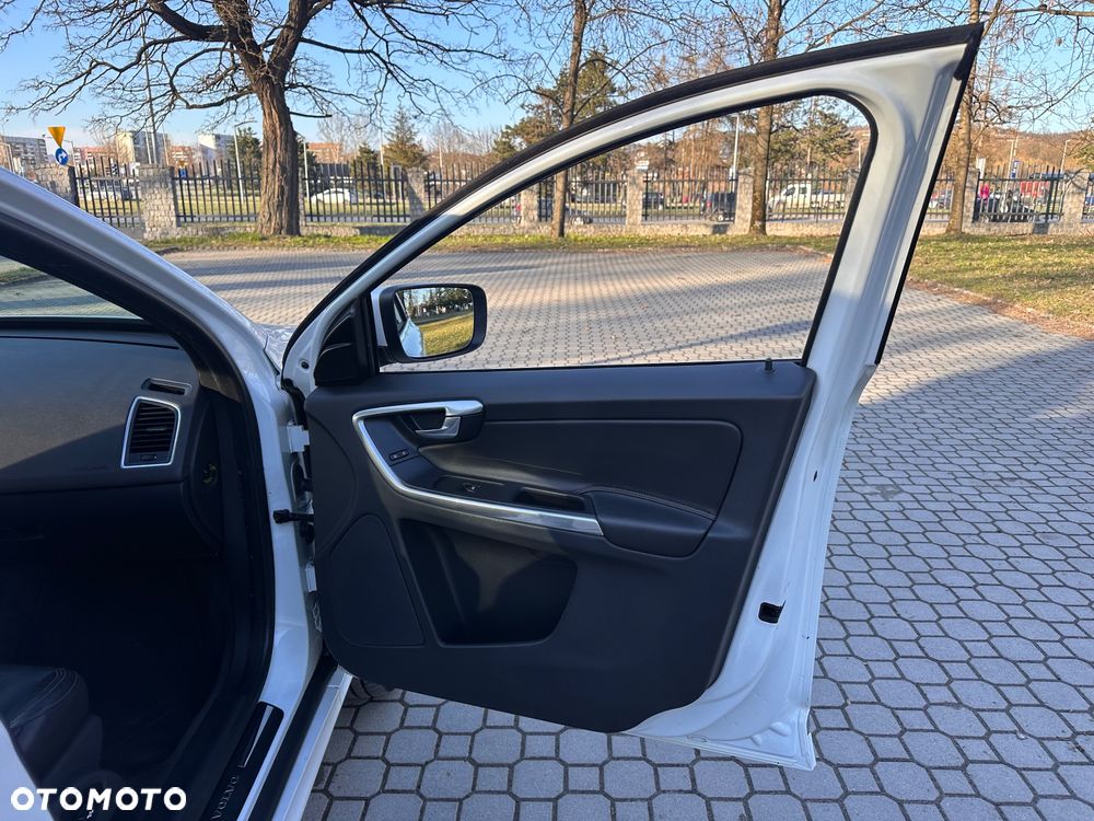 Volvo XC 60 D4 Drive-E Summum - 22