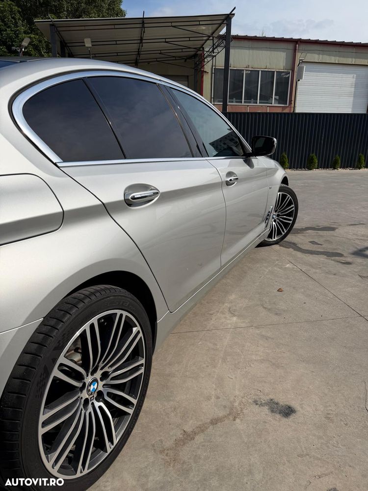 BMW Seria 5 530d xDrive AT - 4