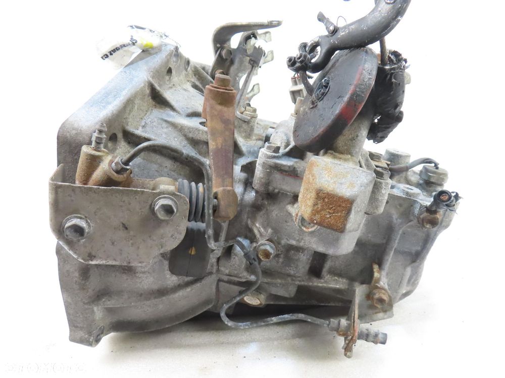 SKRZYNIA BIEGÓW TOYOTA YARIS II 1.0 VVT-i 20TT01 - 6