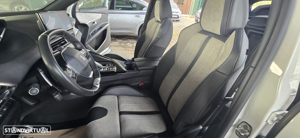 Peugeot 3008 1.6 Hybrid GT e-EAT8 - 17